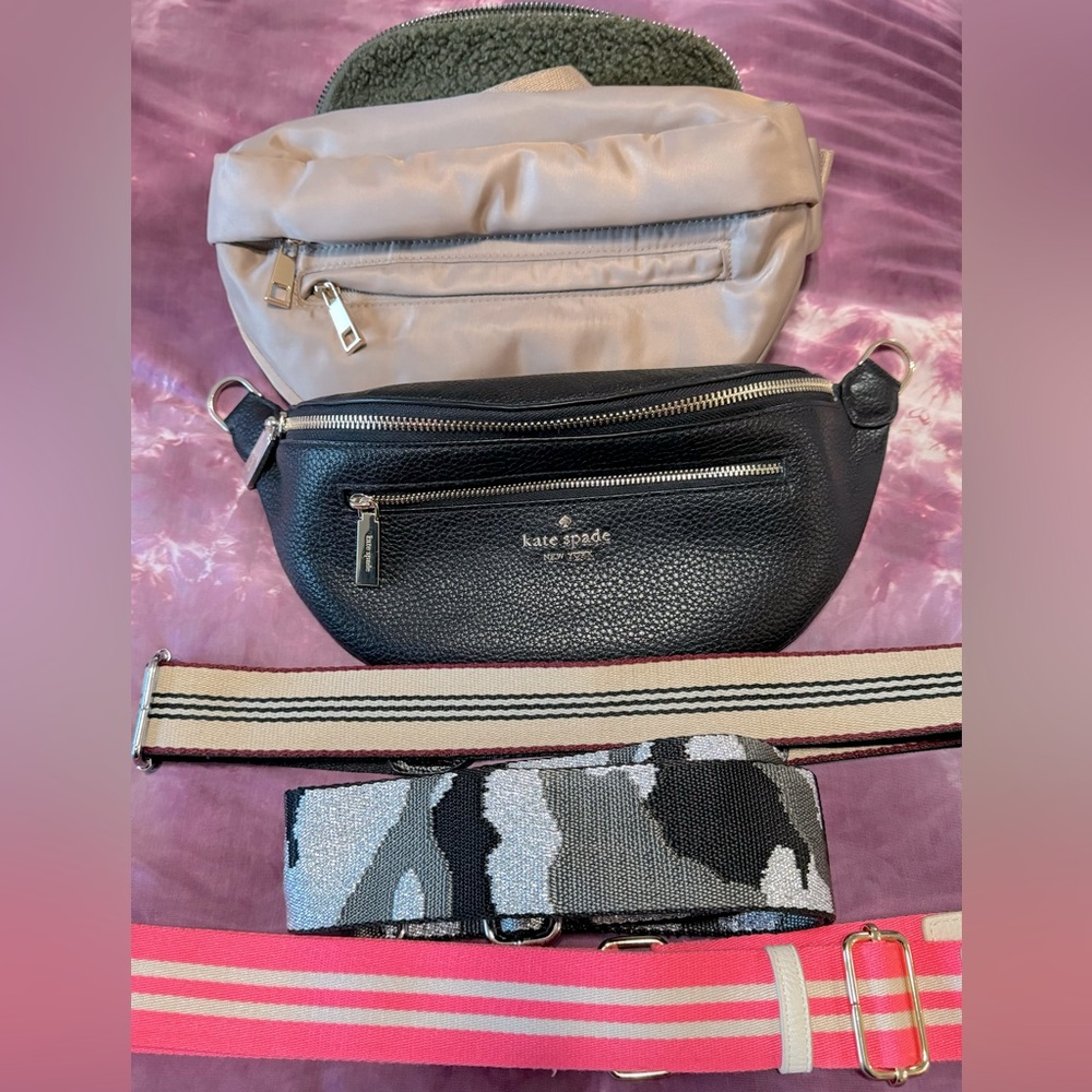Lot of bum bags with straps